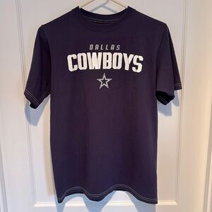 NFL Dallas Cowboys Authentic “DALLAS COWBOYS” t shirt in Youth Large (16 - 18)